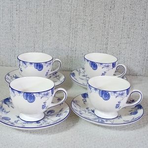 REAR !Blue plum Wedgwood Bone China set of 4 tea cups and saucers